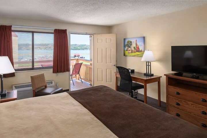 Room 15 of 89